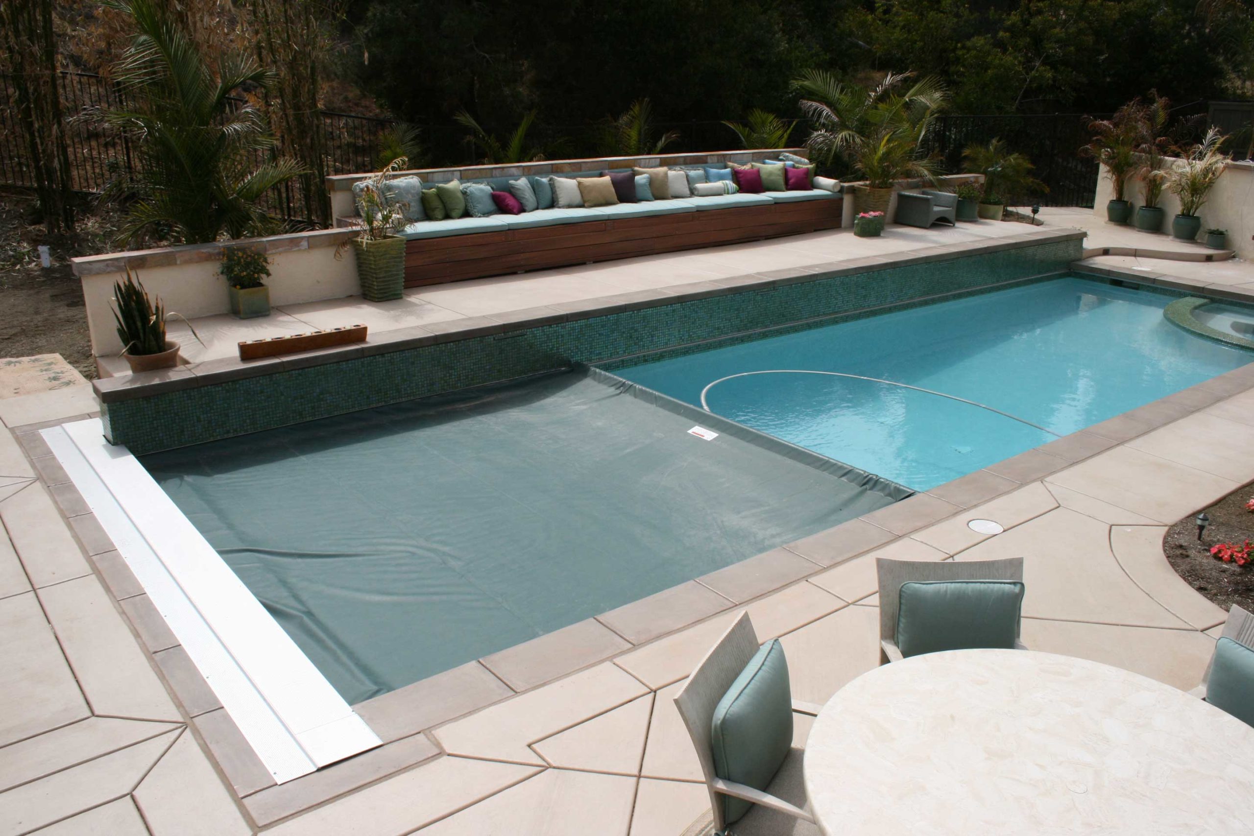 Pool Covers - Inground and above the ground pool cover systems - Azenco